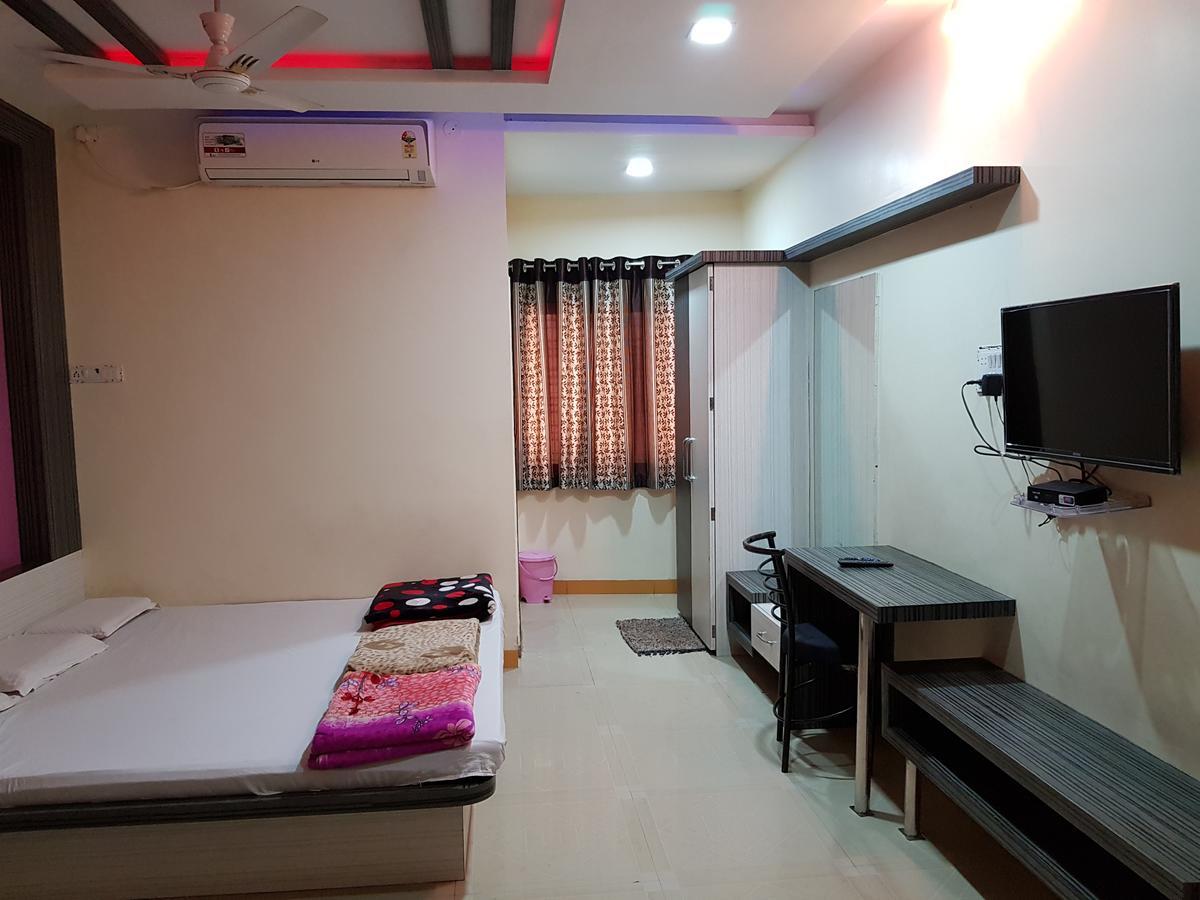 Godarpura Hotel Shri Radhe Krishna מראה חיצוני תמונה