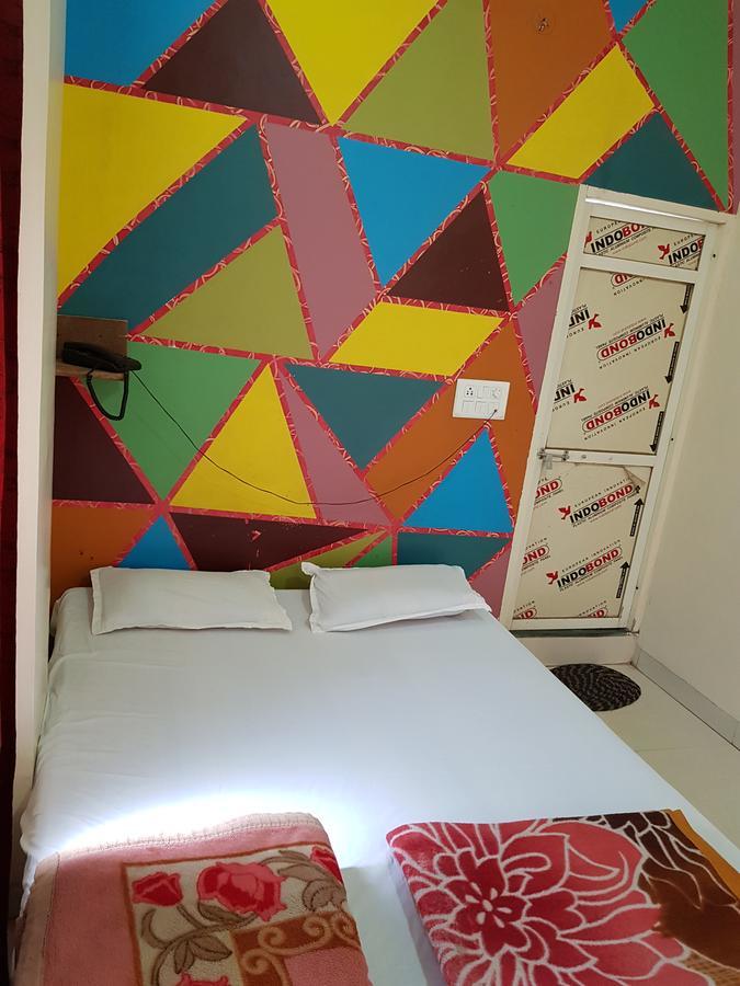 Godarpura Hotel Shri Radhe Krishna מראה חיצוני תמונה