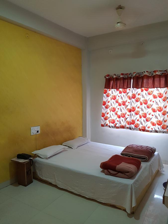 Godarpura Hotel Shri Radhe Krishna מראה חיצוני תמונה
